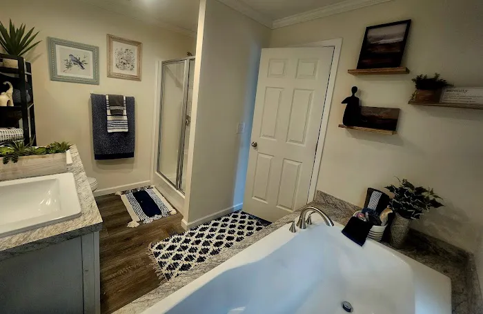 Fernwood Park Mobile Home Community Picture 5