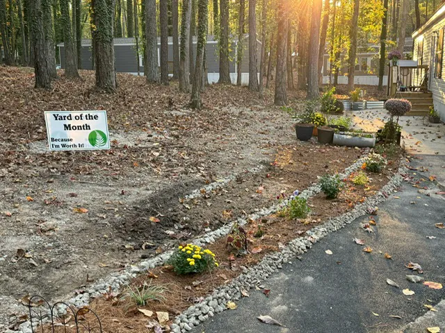 Fernwood Park Mobile Home Community Picture 4