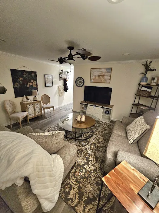 Fernwood Park Mobile Home Community Picture 8