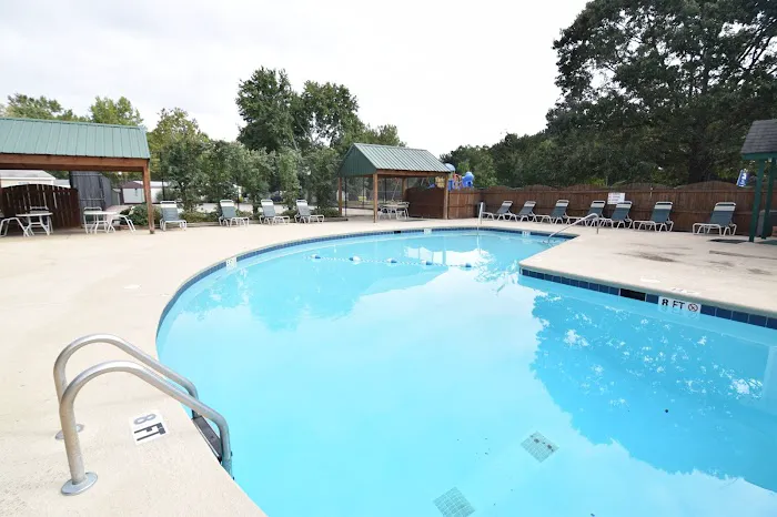 South Hampton Manufactured Home Community Picture 5