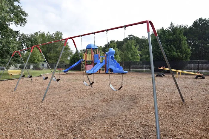 South Hampton Manufactured Home Community Picture 9