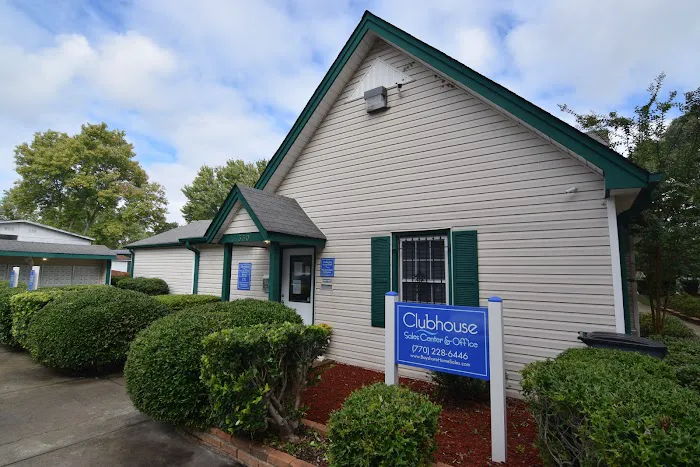 South Hampton Manufactured Home Community Picture 2