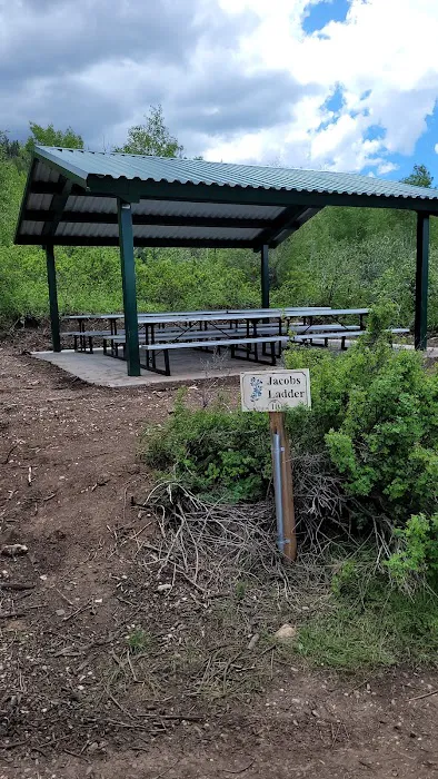 Aspen Meadows Recreation Camp Picture 9