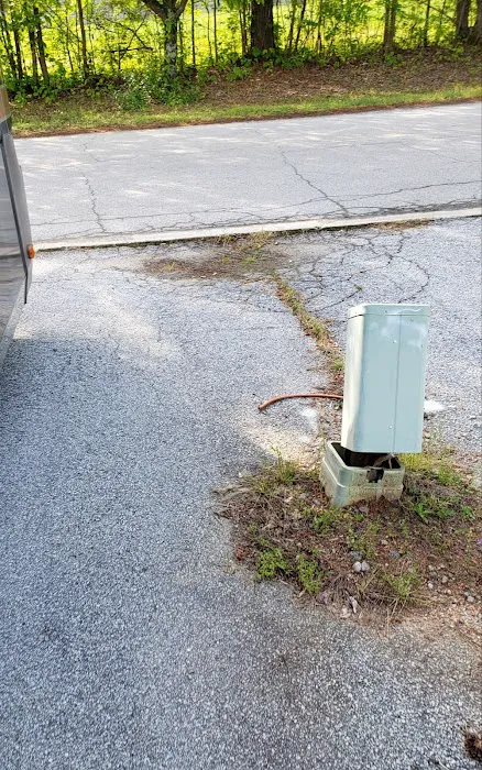 South Oaks Manufactured RV & Mobile Home Park Picture 4