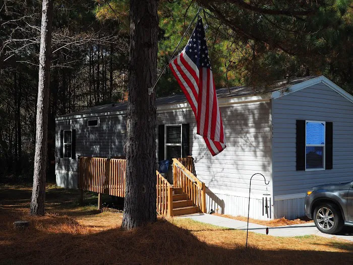 Logan's Crossing Manufactured Home Community Picture 4