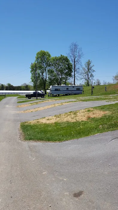 Shoreline RV Park Picture 3