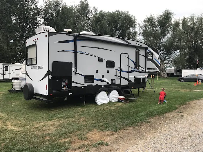 Timp Marina Boat Club Picture 2