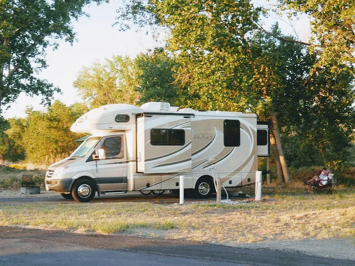 Utah Lake State Park Group Campground Picture 9
