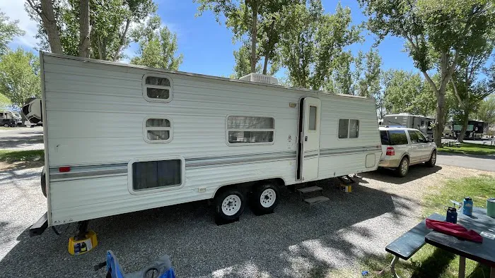 Lakeside RV Campground Picture 7