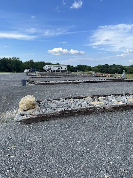 Rock Wall RV Park Picture 5