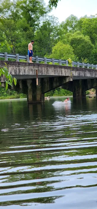 Woods Reservoir Manufactured Home Community Picture 5