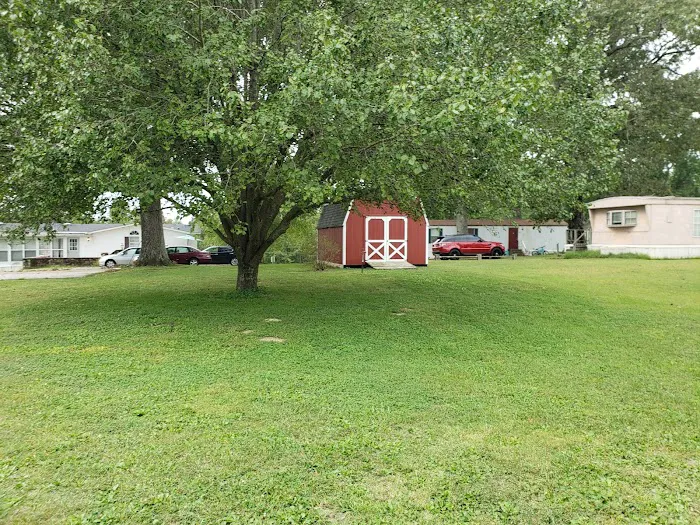 Ivy Hill Mobile Home Park Picture 2