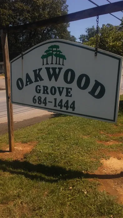 Oakwood Grove Picture 3