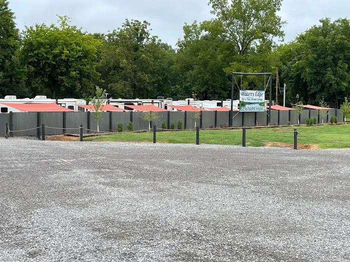 Water's Edge Living RV Park & Tiny Home Village Picture 6