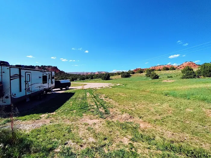 Hideyhole RV Campground Picture 3