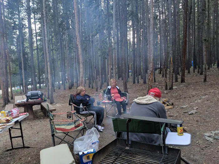 LOST CABIN CAMPGROUND Picture 2