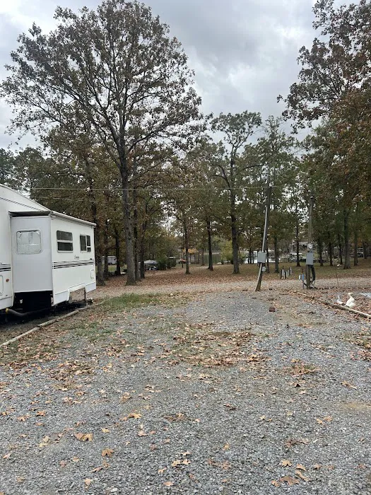 The Cove at Riverside RV Park Picture 5