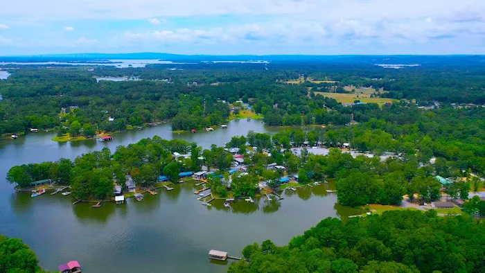 The Cove at Riverside RV Park Picture 7