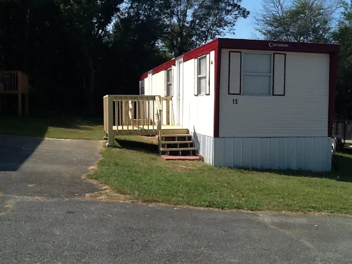 Magnolia Mobile Home Park Picture 4