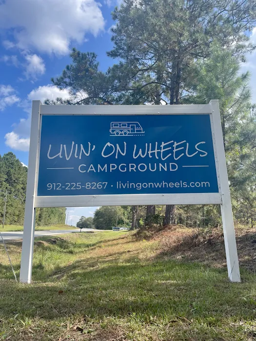 Livin On Wheels RV Park Picture 10