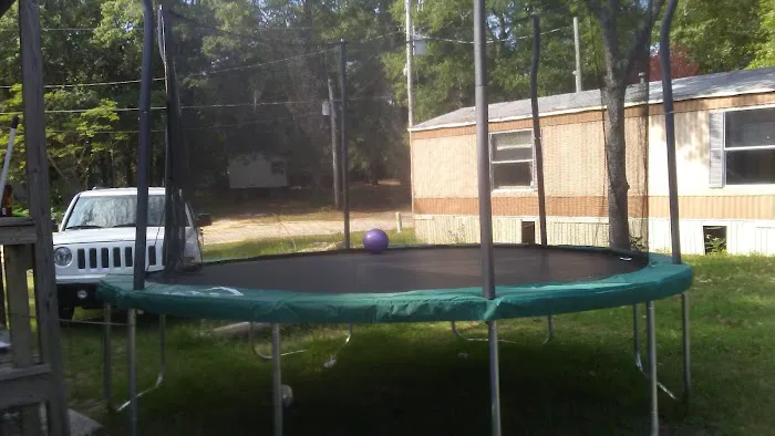 Cypress Lake Mobile Home Park Picture 3