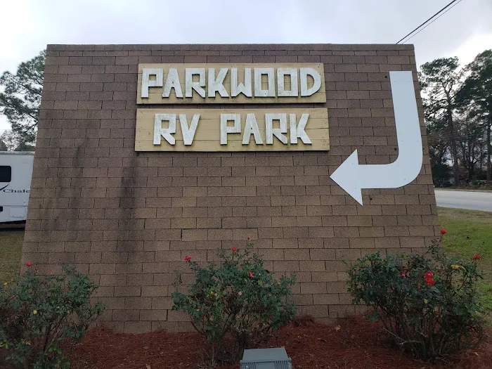 Parkwood Rv Park & Cottages Picture 10