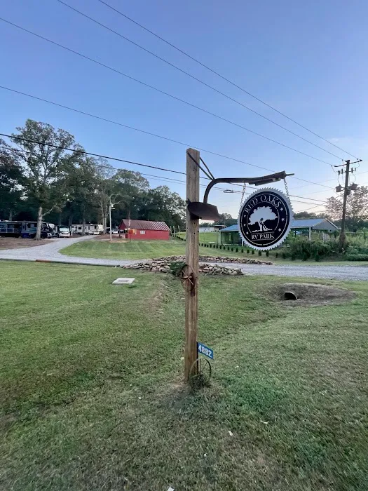 Red Oaks RV Park Picture 2