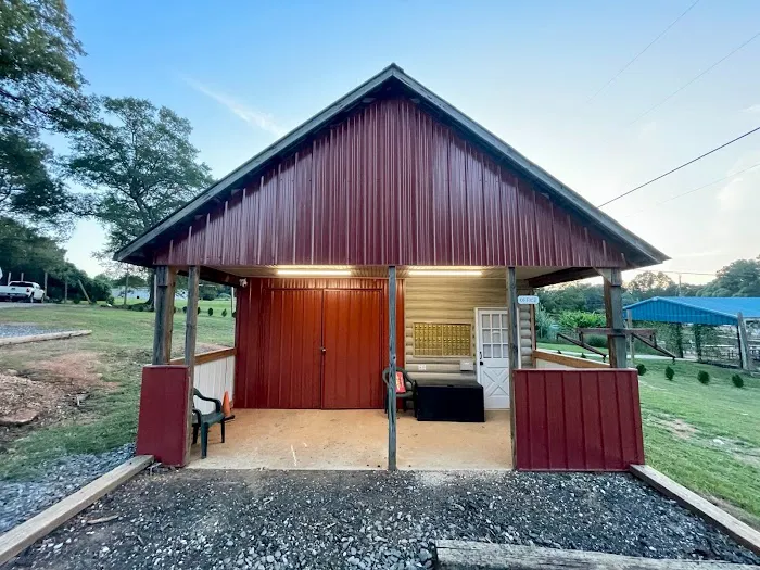 Red Oaks RV Park Picture 4