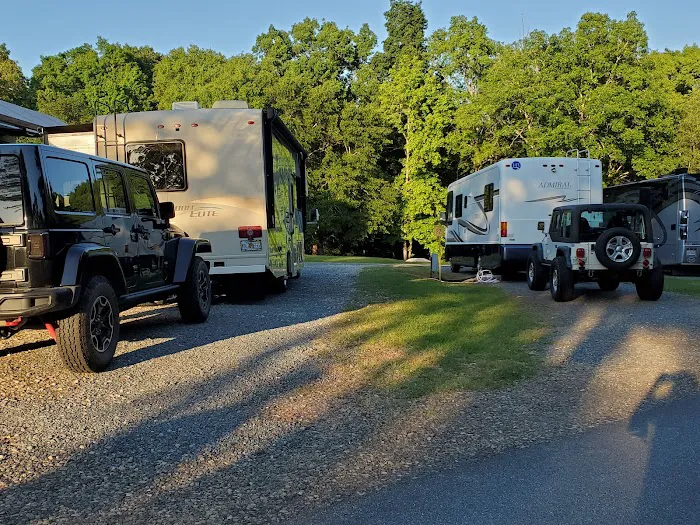 L & D RV Park Picture 7