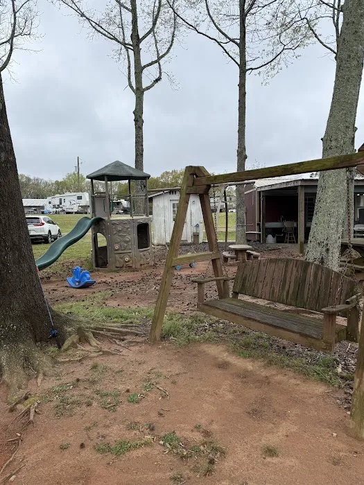 Heart of Georgia RV Park Picture 5