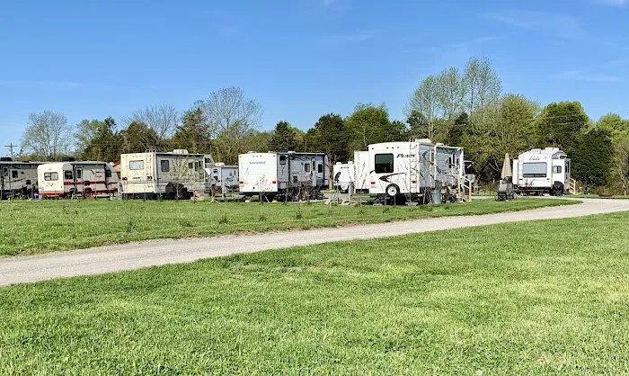 Campfire Ridge RV Park Picture 9