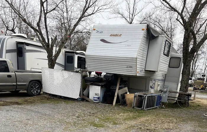 Cedar Groves RV Resort Picture 3