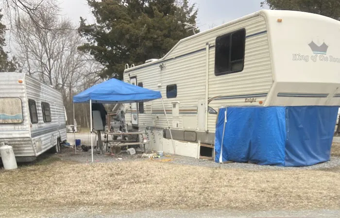 Cedar Groves RV Resort Picture 5