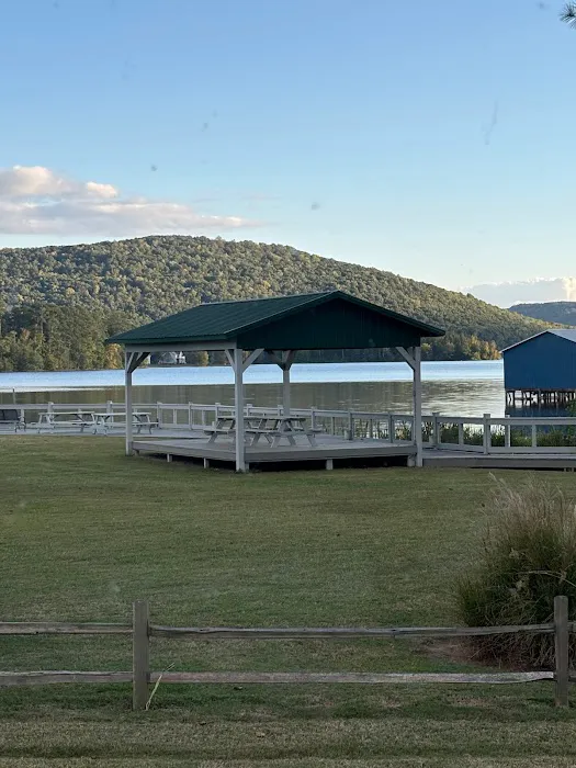 Windemere Cove Picture 9
