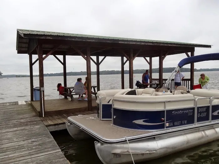 Curley's Cove RV Park Picture 5