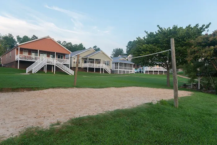 Great Escapes RV Resorts Chesnut Bay Picture 8
