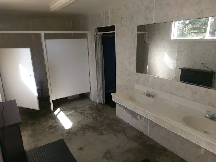 Cherokee Cove RV Park Picture 5