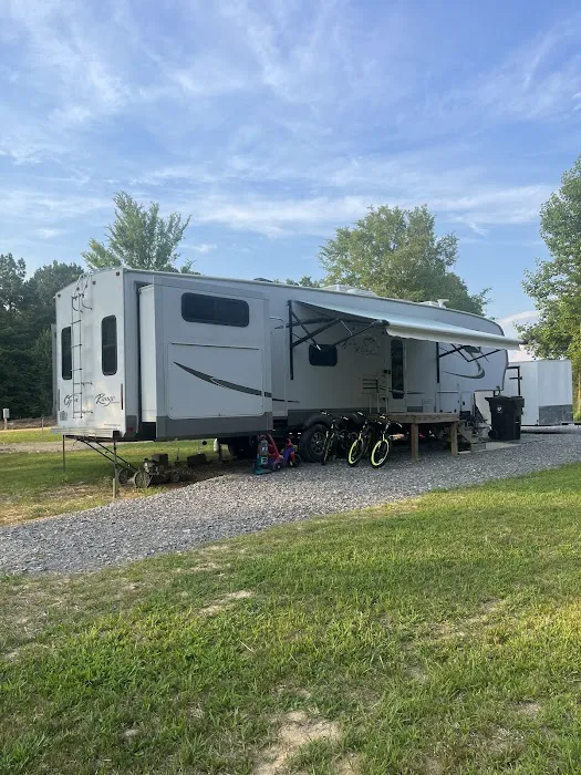 Above The Pocket RV Park Picture 6