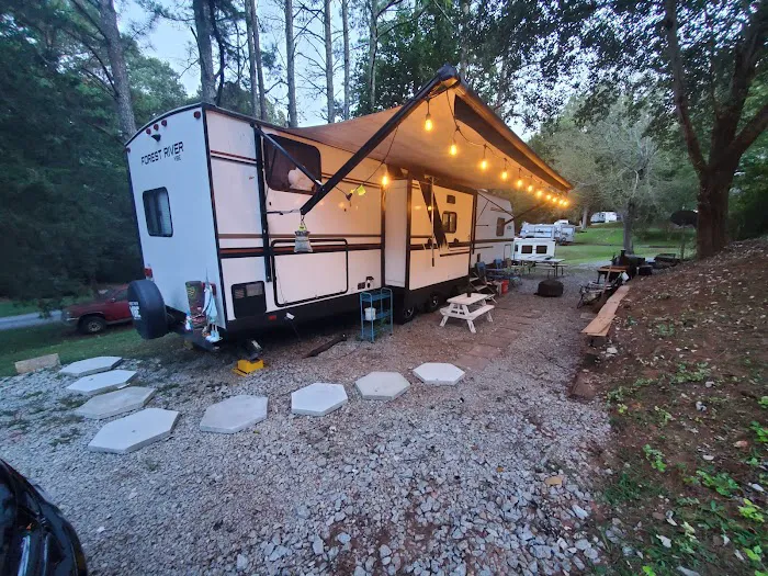 Big Oak RV Park Picture 1