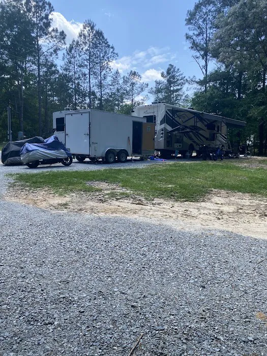 Starlit Hollow RV Park Picture 7