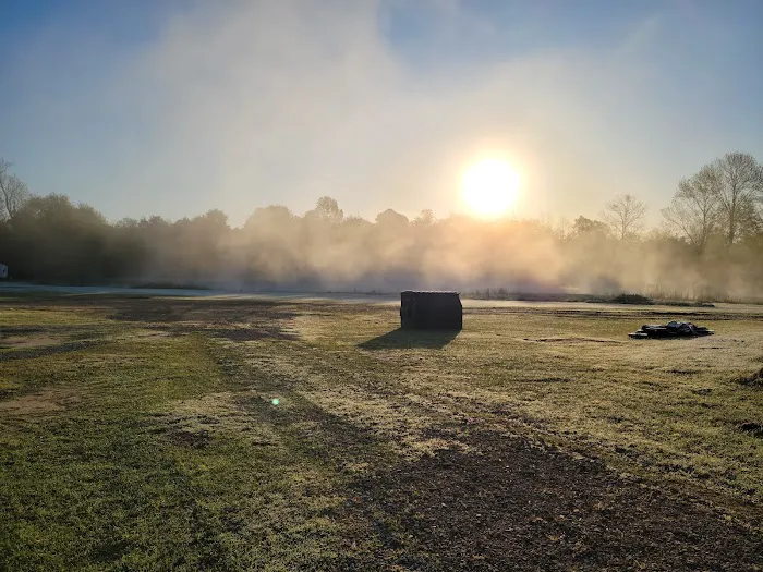 Honeysuckle Farm RV Park Picture 9