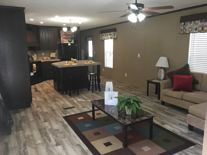 Cedar Village Manufactured Housing Picture 5