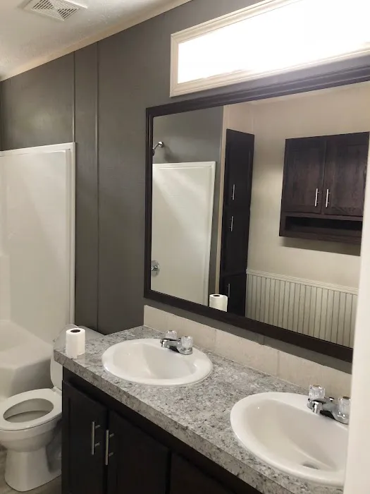 Cedar Village Manufactured Housing Picture 2