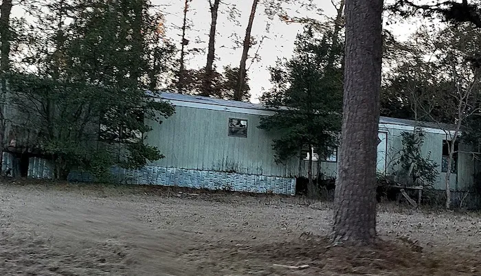 Emerald Mobile Home Park Picture 3