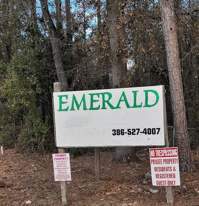 Emerald Mobile Home Park Picture 8