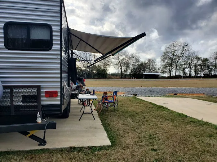 Al Sihah Shrine RV Park Picture 8