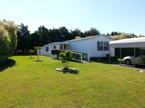 Kingsridge Mobile Home Park Picture 3