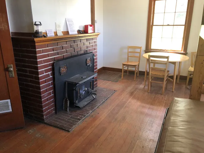 Mammoth Guard Station Picture 7