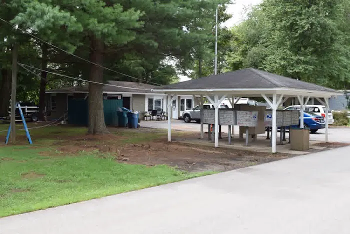 Greenwood Estates Mobile Park Picture 6