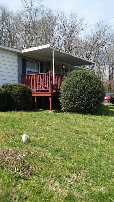 Cedarwood Mobile Home & RV Park Picture 5